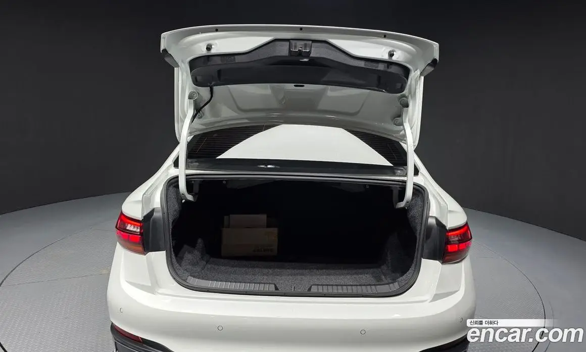 Volkswagen Jetta 2023 1.5 автомат (гидро), фото 20