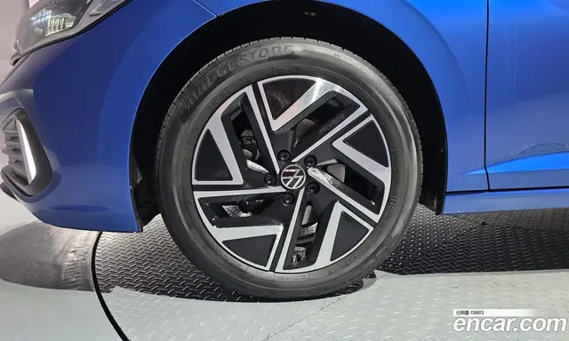 Volkswagen Jetta 2023 1.5 автомат (гидро), миниатюра 5