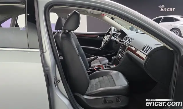 Volkswagen Passat 2013 2.0 автомат (гидро), миниатюра 12