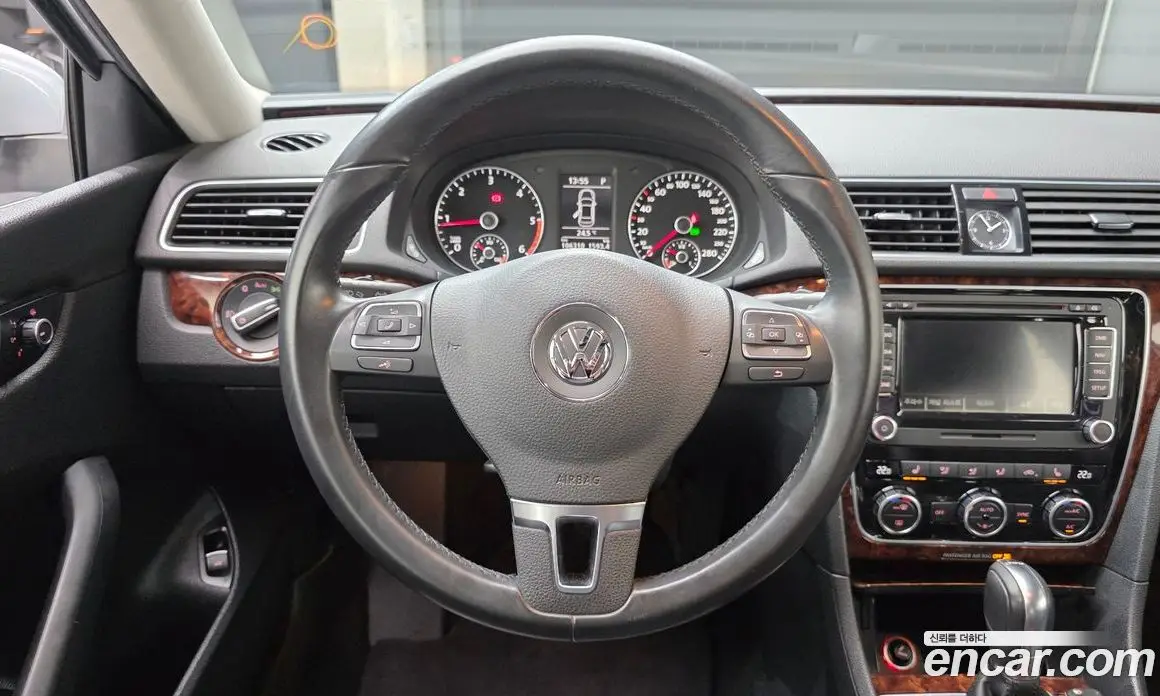 Volkswagen Passat 2013 2.0 автомат (гидро), фото 13 Volkswagen Passat 2013 2.0 автомат (гидро), фото 13