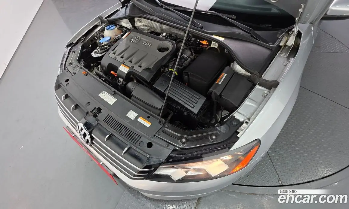 Volkswagen Passat 2013 2.0 автомат (гидро), фото 6 Volkswagen Passat 2013 2.0 автомат (гидро), фото 6