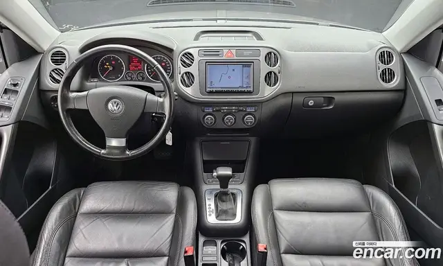 Volkswagen Tiguan 2009 2.0 автомат (гидро), миниатюра 7