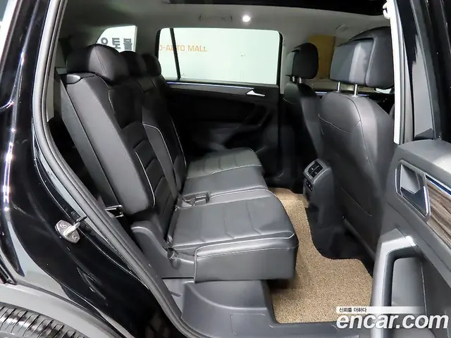 Volkswagen Tiguan 2023 2.0 автомат (гидро), миниатюра 12