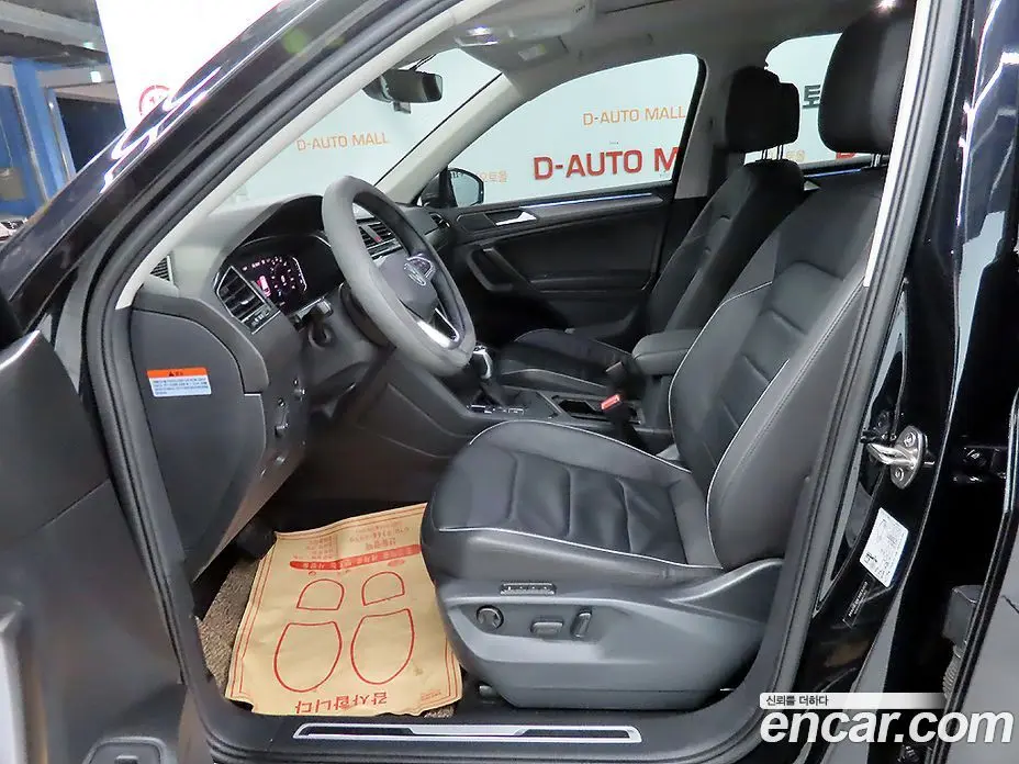 Volkswagen Tiguan 2023 2.0 автомат (гидро), фото 10