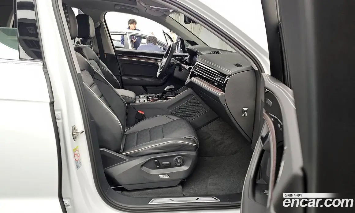 Volkswagen Touareg 2025 3.0 автомат (гидро), фото 11 Volkswagen Touareg 2025 3.0 автомат (гидро), фото 11