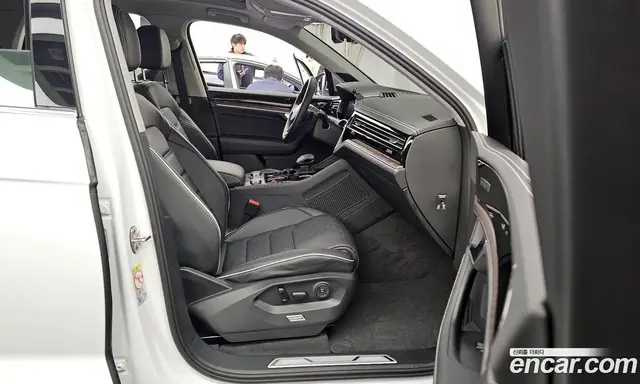 Volkswagen Touareg 2025 3.0 автомат (гидро), миниатюра 11 Volkswagen Touareg 2025 3.0 автомат (гидро), миниатюра 11