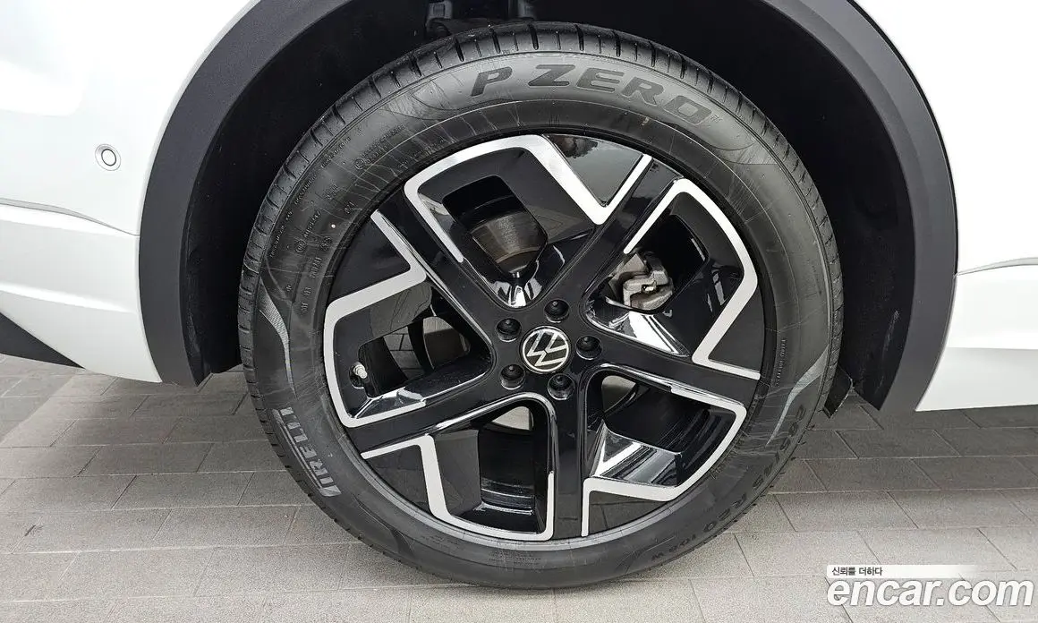 Volkswagen Touareg 2025 3.0 автомат (гидро), фото 5 Volkswagen Touareg 2025 3.0 автомат (гидро), фото 5