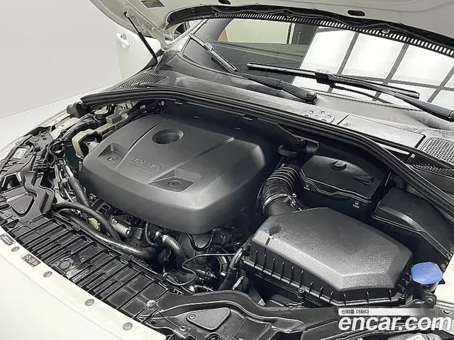 Volvo S60 2017 2.0 автомат (гидро), миниатюра 6 Volvo S60 2017 2.0 автомат (гидро), миниатюра 6