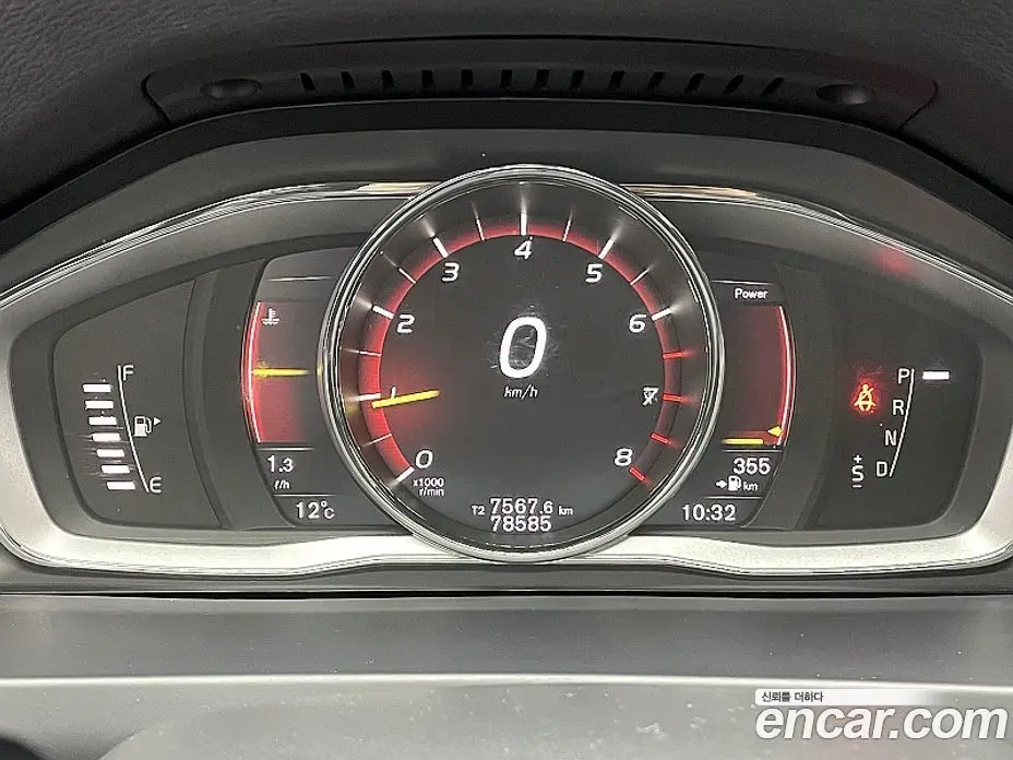 Volvo S60 2017 2.0 автомат (гидро), фото 8 Volvo S60 2017 2.0 автомат (гидро), фото 8