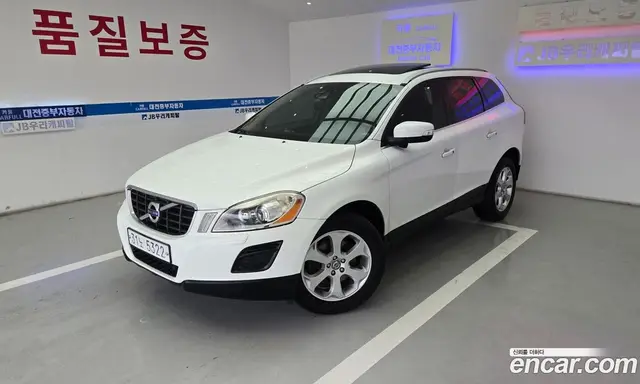 Volvo XC60 2011 2.4 автомат (гидро), миниатюра 1