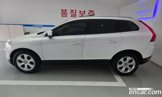 Volvo XC60 2011 2.4 автомат (гидро), миниатюра 2