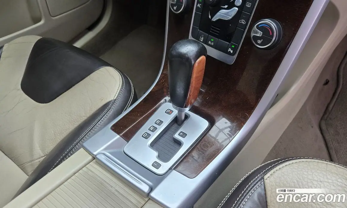Volvo XC60 2011 2.4 автомат (гидро), фото 15
