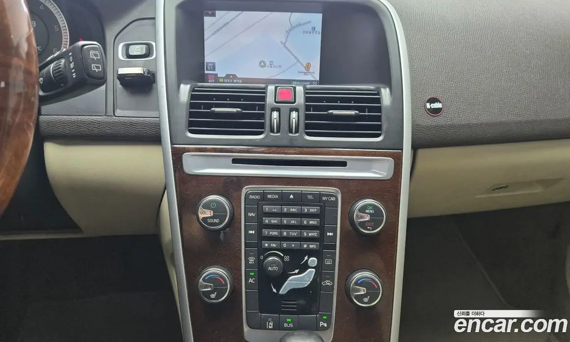 Volvo XC60 2011 2.4 автомат (гидро), фото 16