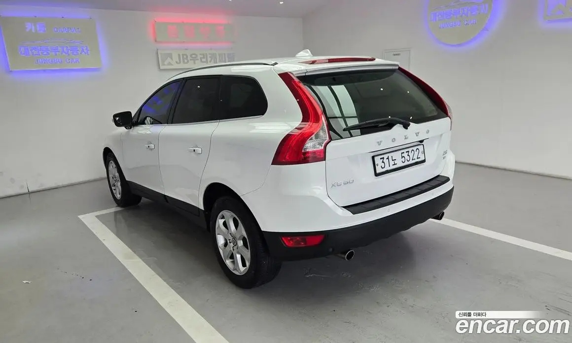 Volvo XC60 2011 2.4 автомат (гидро), фото 3