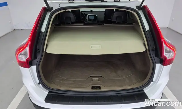 Volvo XC60 2011 2.4 автомат (гидро), миниатюра 9