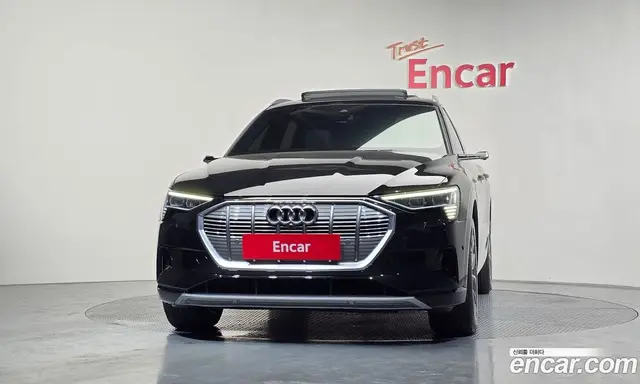 Audi e-tron 2021 0.2 автомат (гидро), миниатюра 3