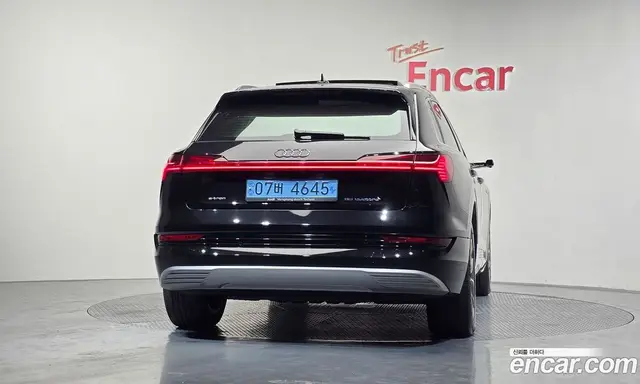 Audi e-tron 2021 0.2 автомат (гидро), миниатюра 4