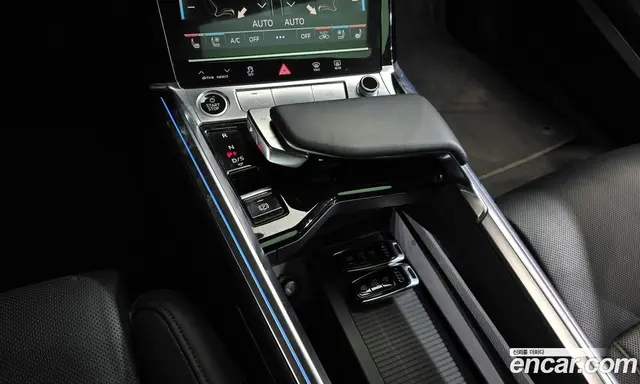 Audi e-tron 2021 0.2 автомат (гидро), миниатюра 9