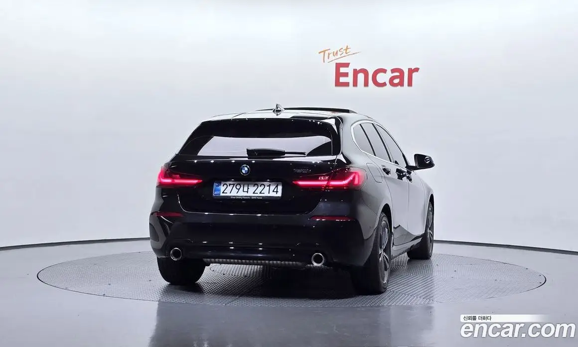 BMW 1 серия 2022 2.0 автомат (гидро), фото 4