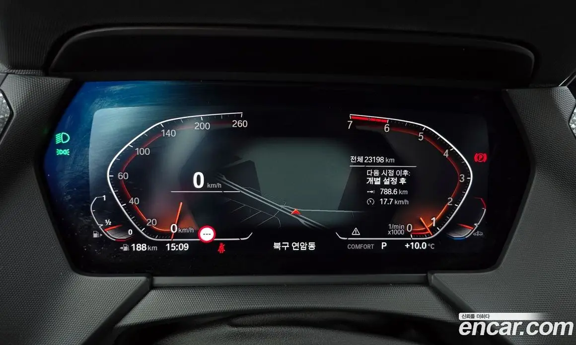BMW 1 серия 2022 2.0 автомат (гидро), фото 8