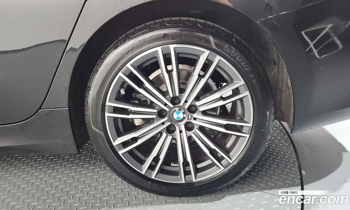 BMW 3 серия 2019 2.0 автомат (гидро), фото 7