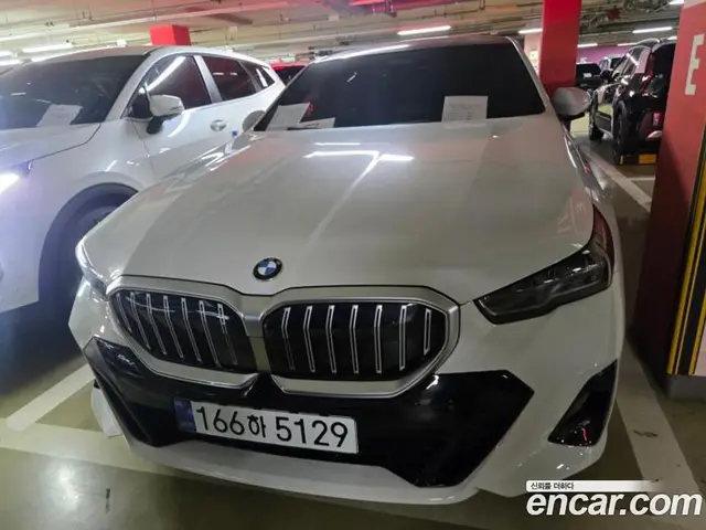 BMW 5 серия 2026 2.0 автомат (гидро), миниатюра 3