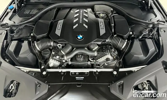 BMW 8 серия 2024 4.4 автомат (гидро), миниатюра 6