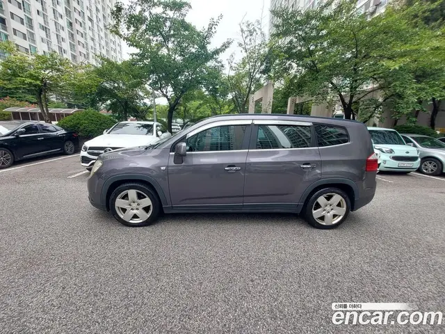 Chevrolet Orlando 2011 2.0 автомат (гидро), миниатюра 2