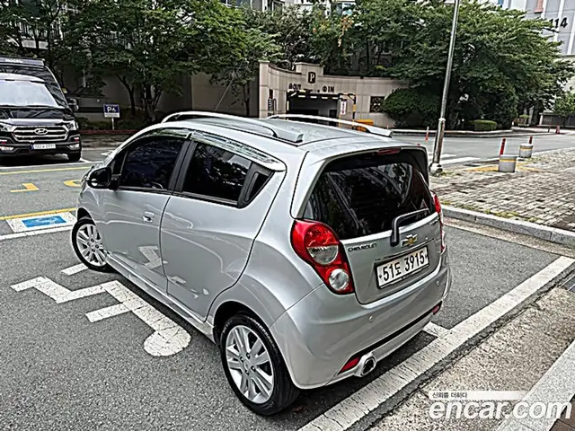 Chevrolet Spark 2013 1.0 автомат (гидро), миниатюра 2