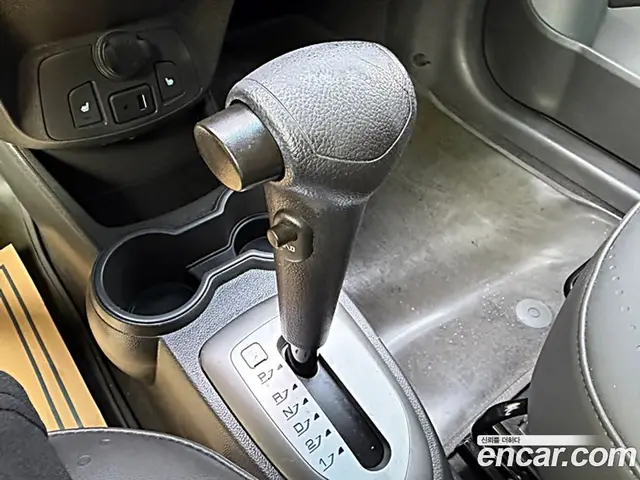 Chevrolet Spark 2013 1.0 автомат (гидро), миниатюра 9