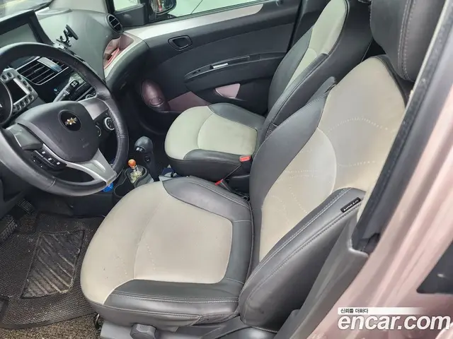 Chevrolet Spark 2013 1.0 автомат (гидро), миниатюра 7