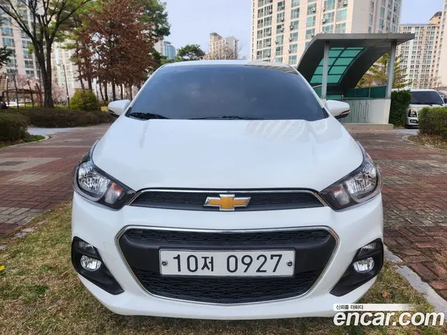 Chevrolet Spark 2016 1.0 автомат (гидро), миниатюра 1
