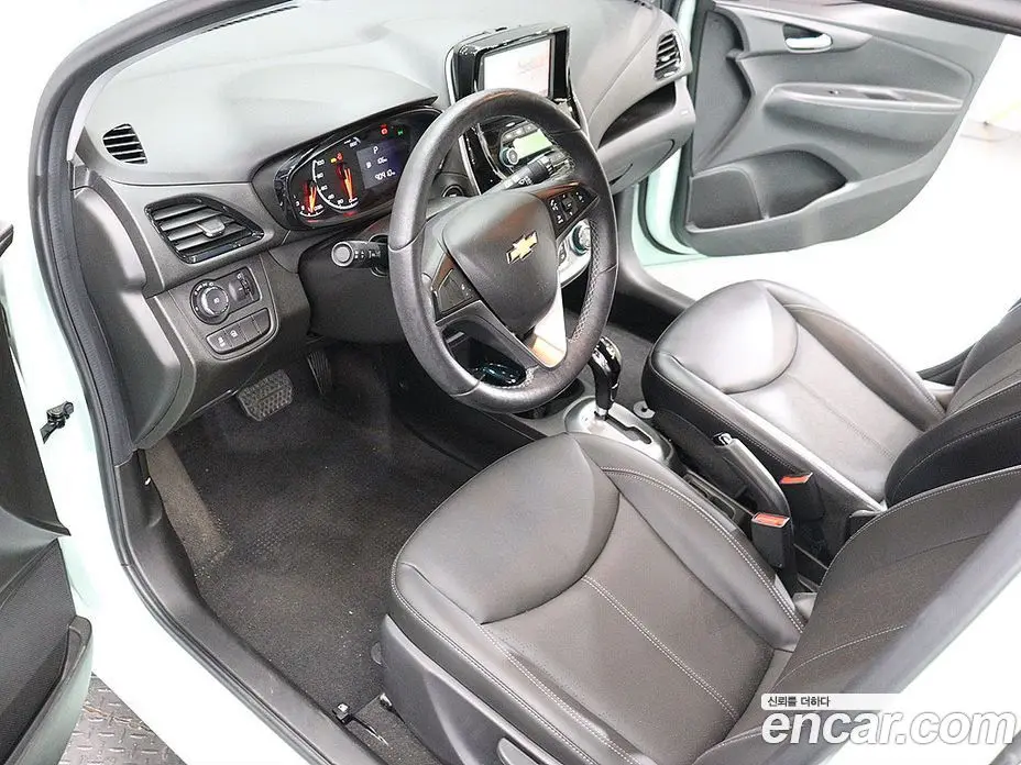 Chevrolet Spark 2017 1.0 автомат (гидро), фото 17