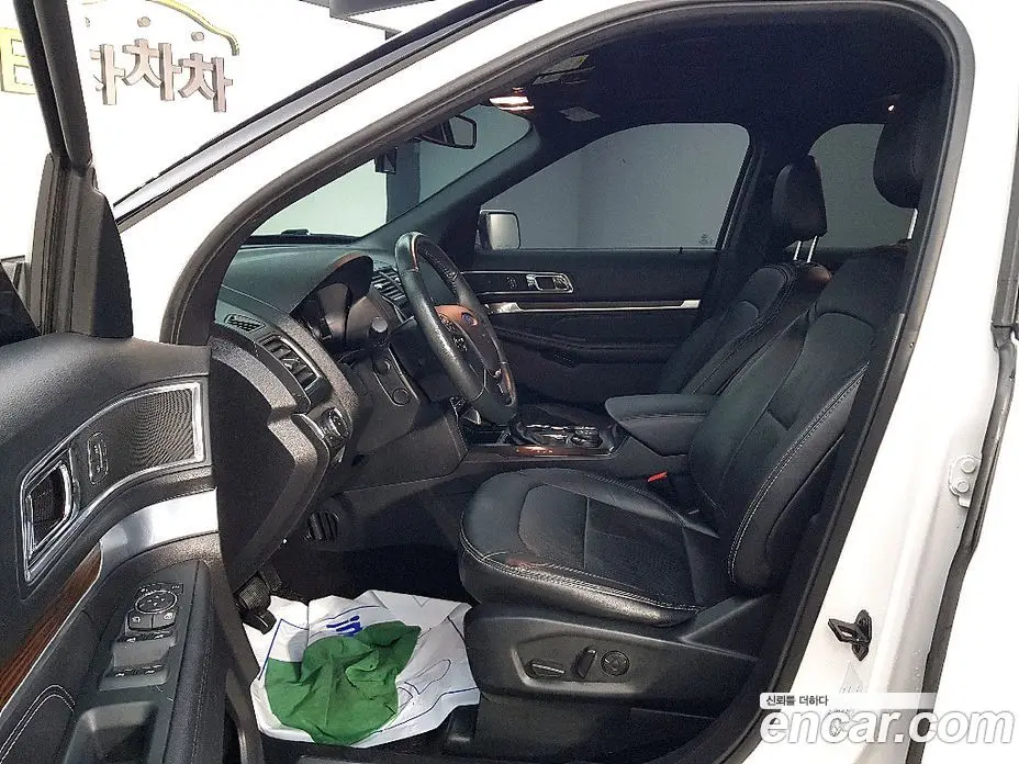 Ford Explorer 2019 2.3 автомат (гидро), фото 10 Ford Explorer 2019 2.3 автомат (гидро), фото 10