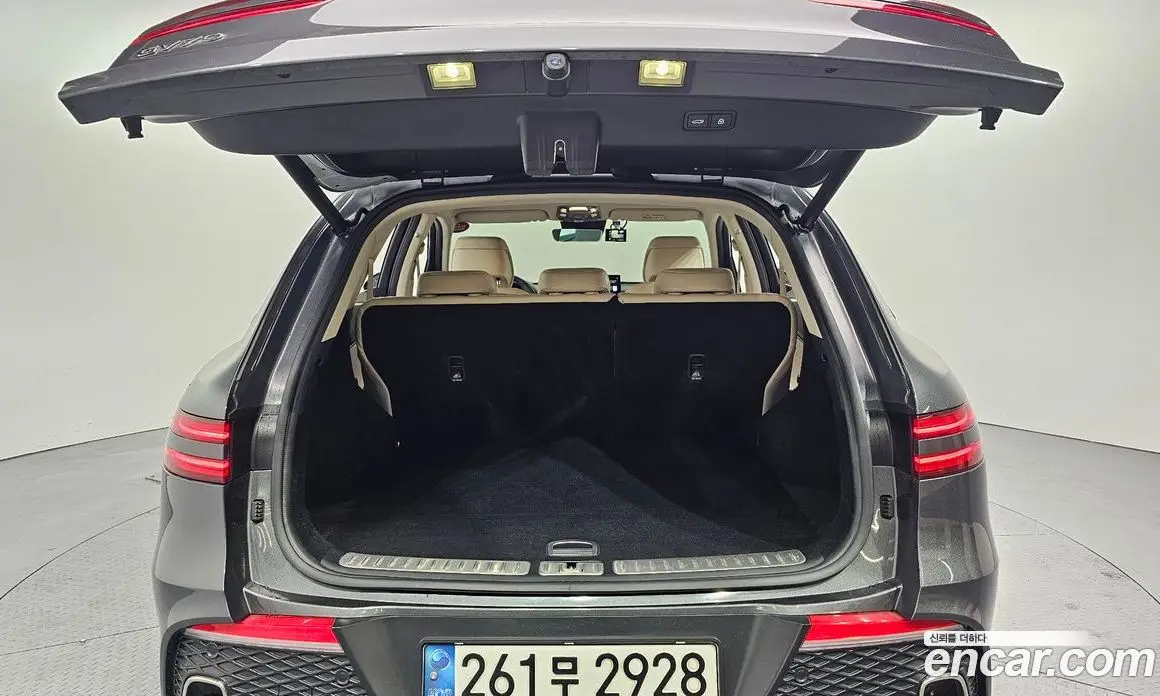 Genesis GV70 2021 2.5 автомат (гидро), фото 20 Genesis GV70 2021 2.5 автомат (гидро), фото 20