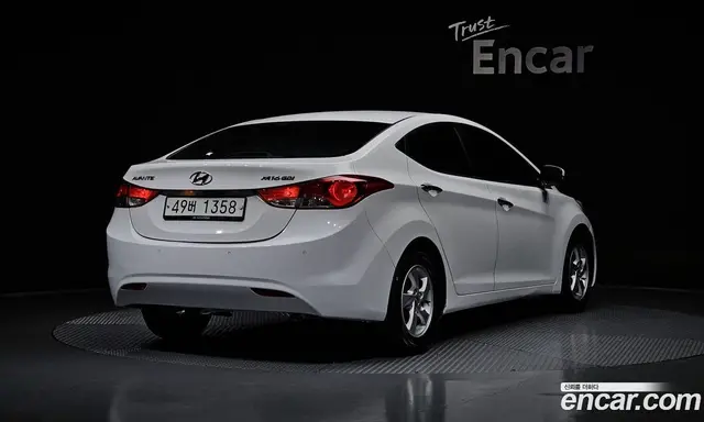 Hyundai Avante 2012 1.6 автомат (гидро), миниатюра 2