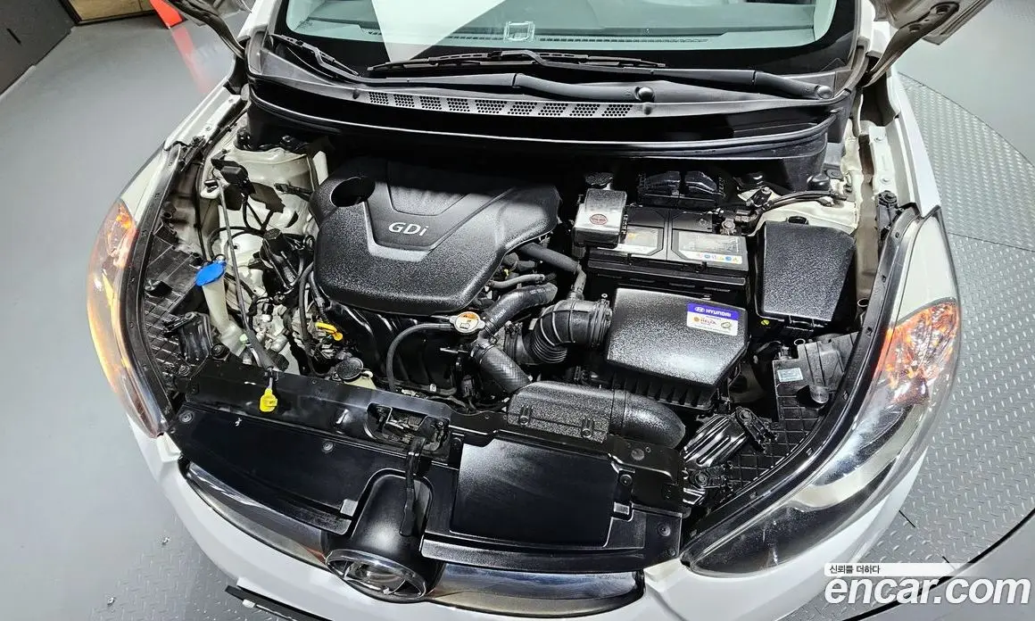 Hyundai Avante 2012 1.6 автомат (гидро), фото 6