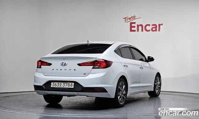 Hyundai Avante 2019 1.6 автомат (гидро), миниатюра 2