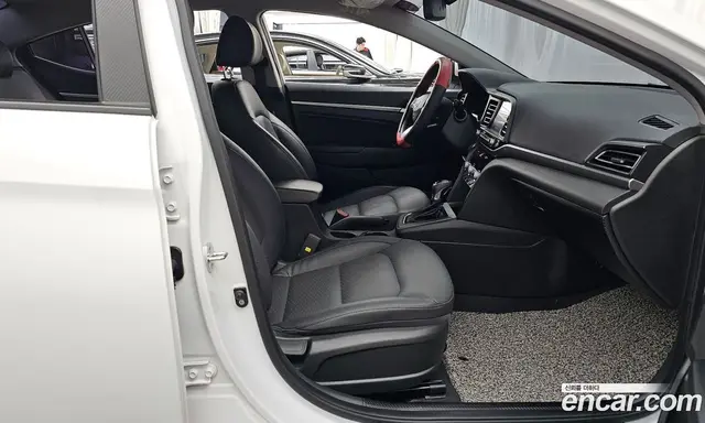Hyundai Avante 2019 1.6 автомат (гидро), миниатюра 11
