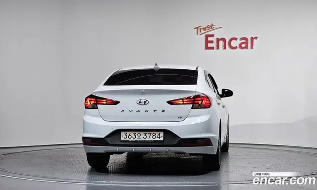 Hyundai Avante 2019 1.6 автомат (гидро), миниатюра 4