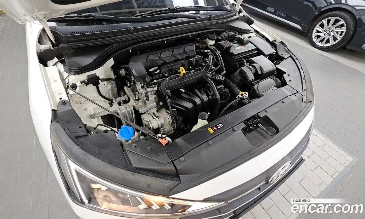 Hyundai Avante 2019 1.6 автомат (гидро), фото 6