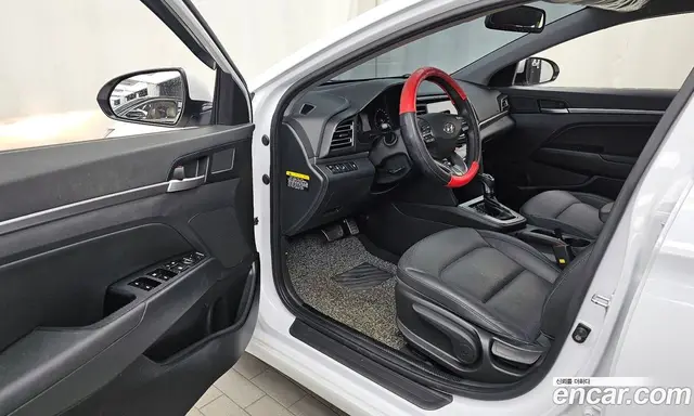 Hyundai Avante 2019 1.6 автомат (гидро), миниатюра 10