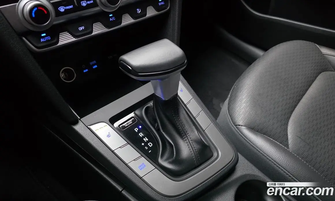 Hyundai Avante 2019 1.6 автомат (гидро), фото 12