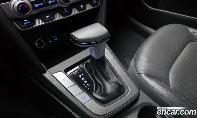 Hyundai Avante 2019 1.6 автомат (гидро), миниатюра 12
