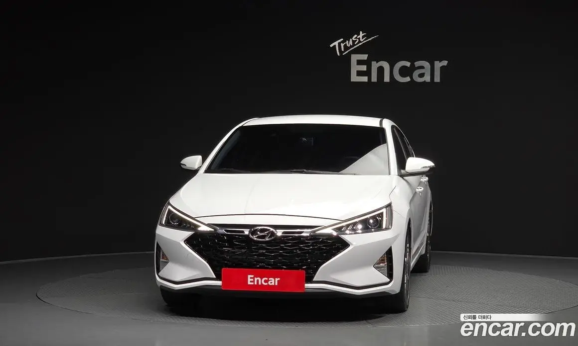 Hyundai Avante 2019 1.6 автомат (гидро), фото 3