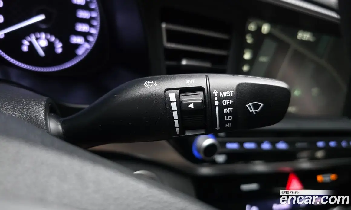 Hyundai Avante 2019 1.6 автомат (гидро), фото 28