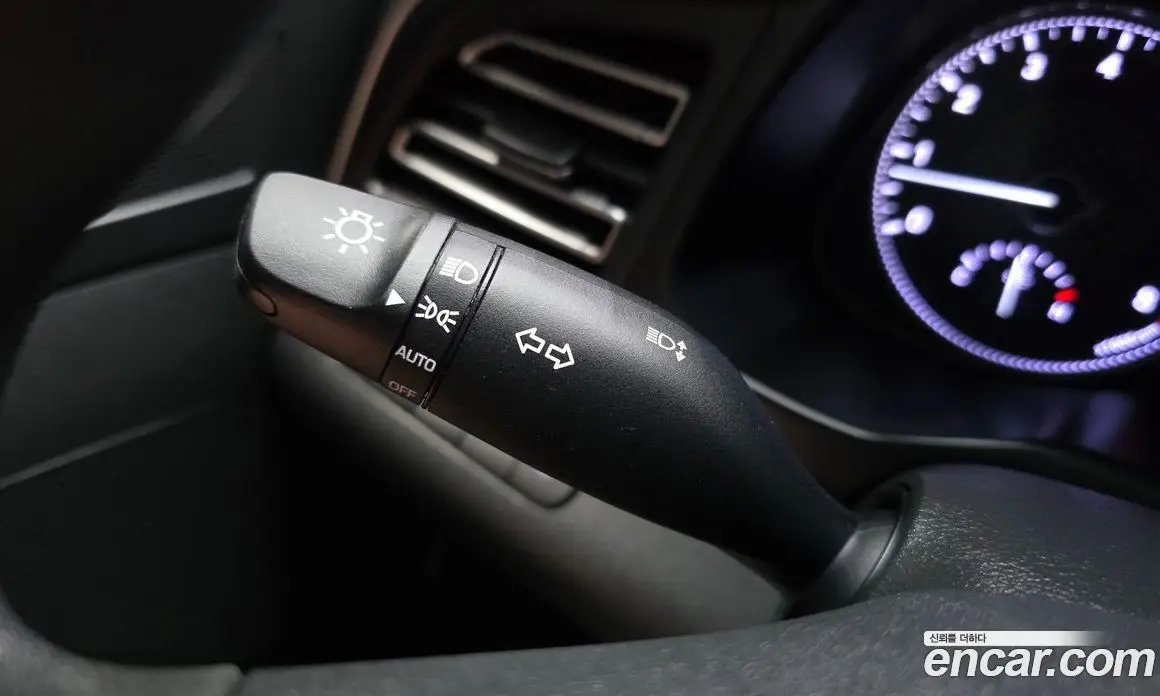 Hyundai Avante 2019 1.6 автомат (гидро), фото 29