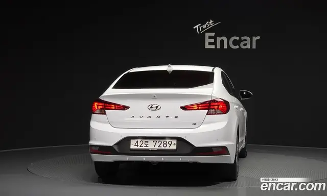 Hyundai Avante 2019 1.6 автомат (гидро), миниатюра 4