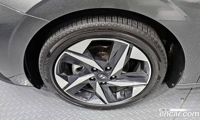 Hyundai Avante 2021 1.6 автомат (гидро), миниатюра 5 Hyundai Avante 2021 1.6 автомат (гидро), миниатюра 5
