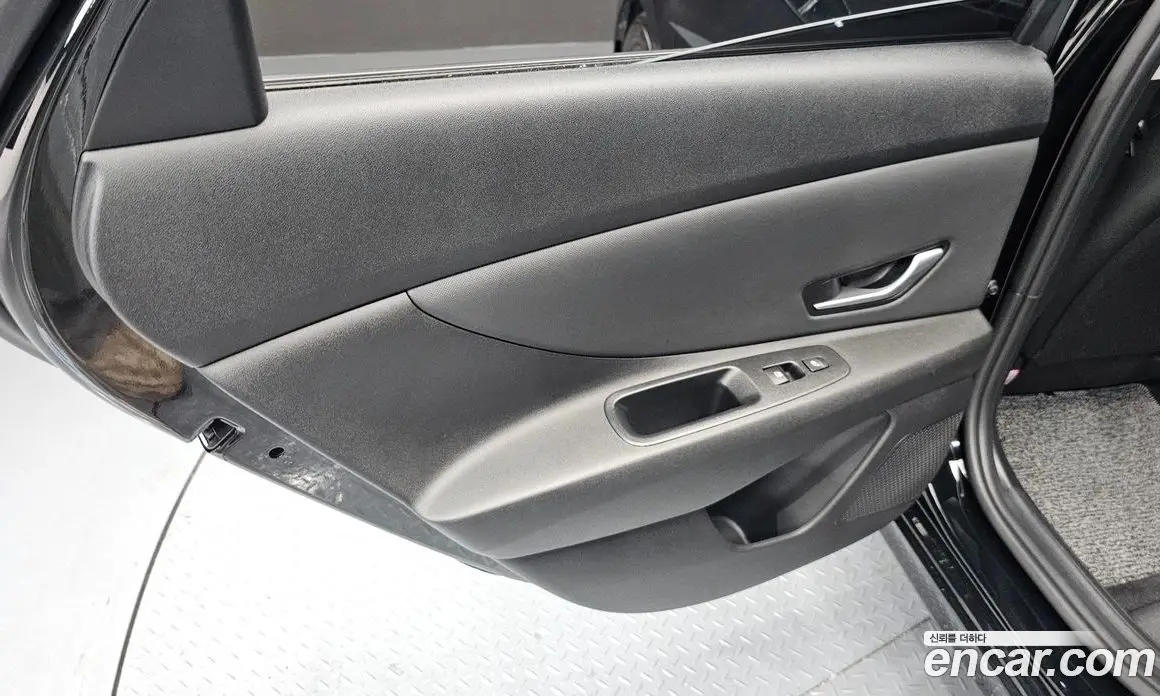 Hyundai Avante 2021 1.6 автомат (гидро), фото 15